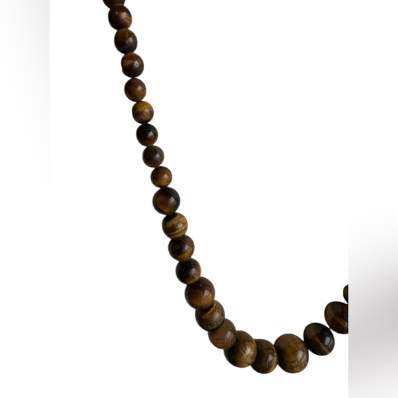 Tiger’s Eye Graduated Beaded Necklace - Picture 3 of 4